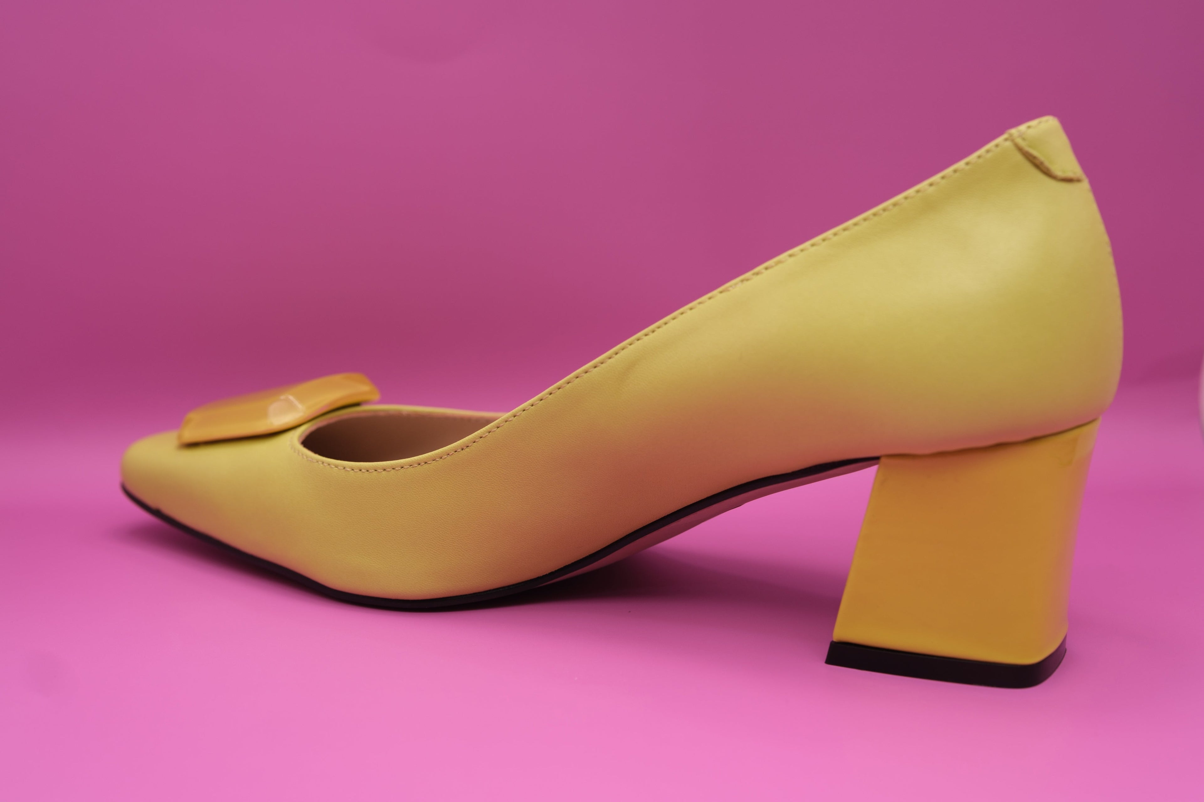 Women's Shoes – 3392