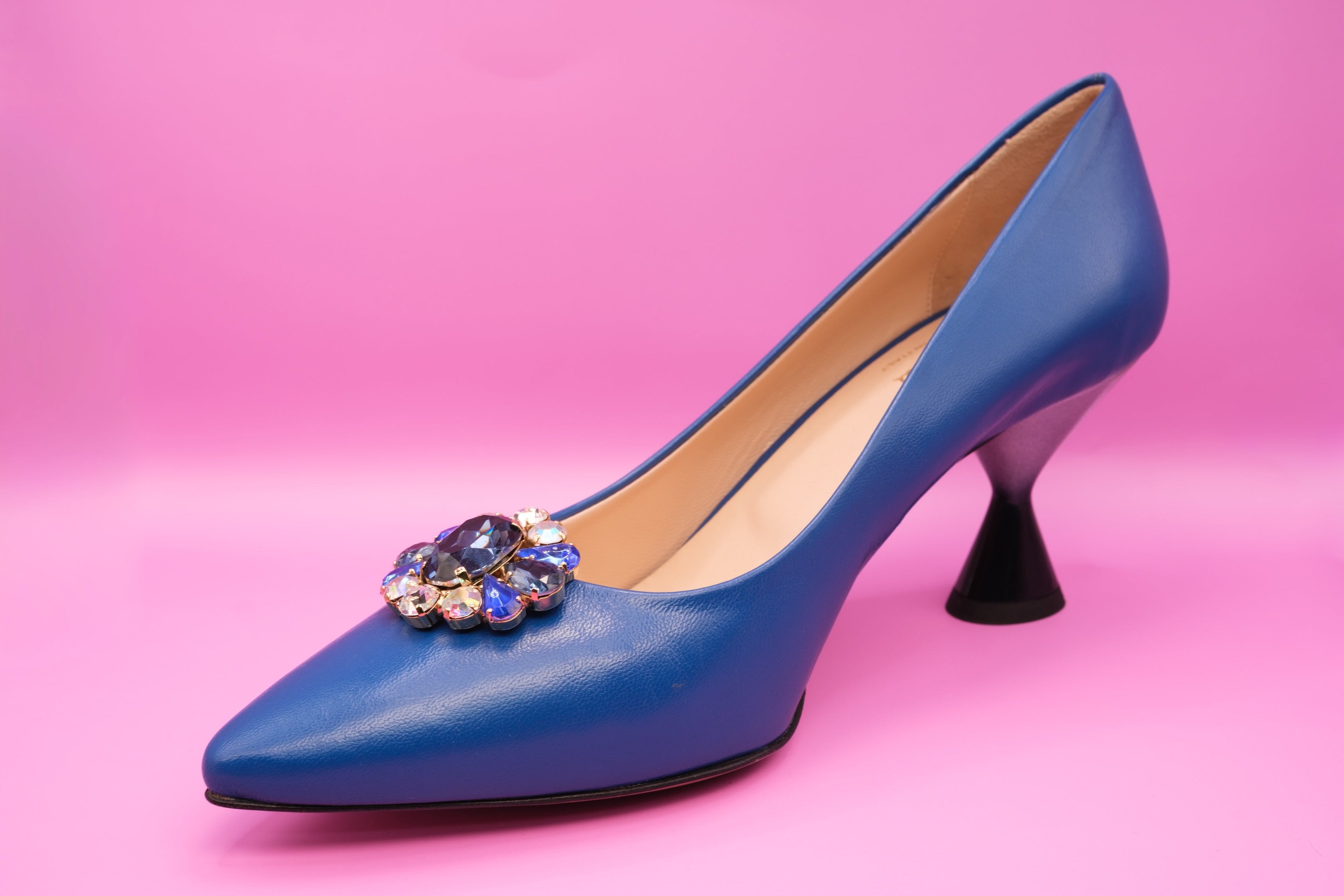Women's Shoes – 3421